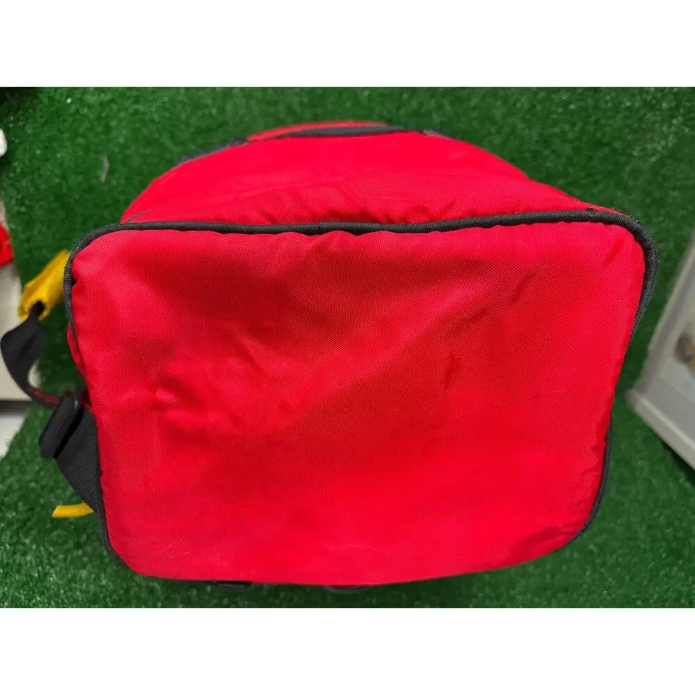 Vintage Marlboro Adventure Team Lizard Rock Cooler Bag Red Insulated Travel Tote